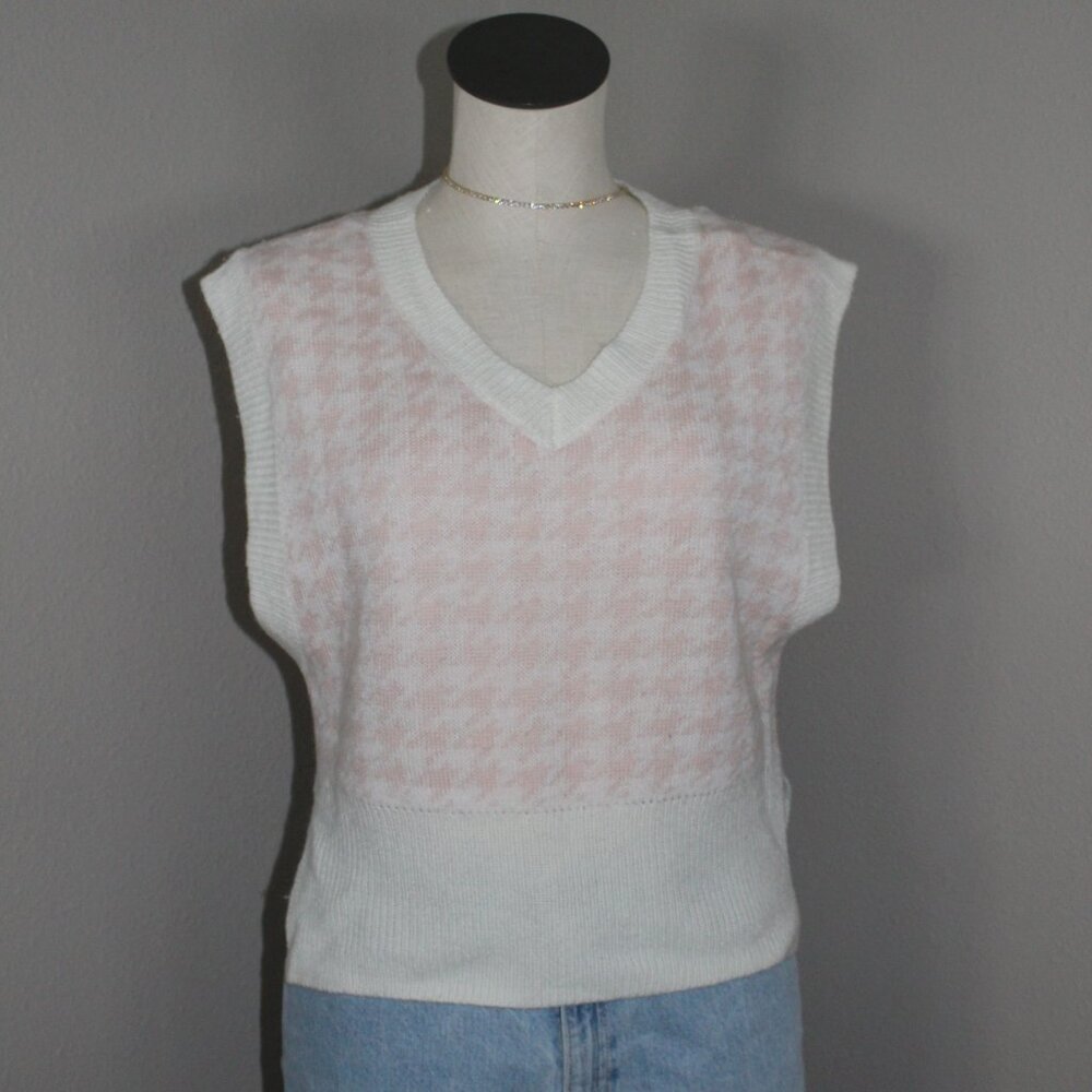 H&M Divided Houndstooth Sweater Vest